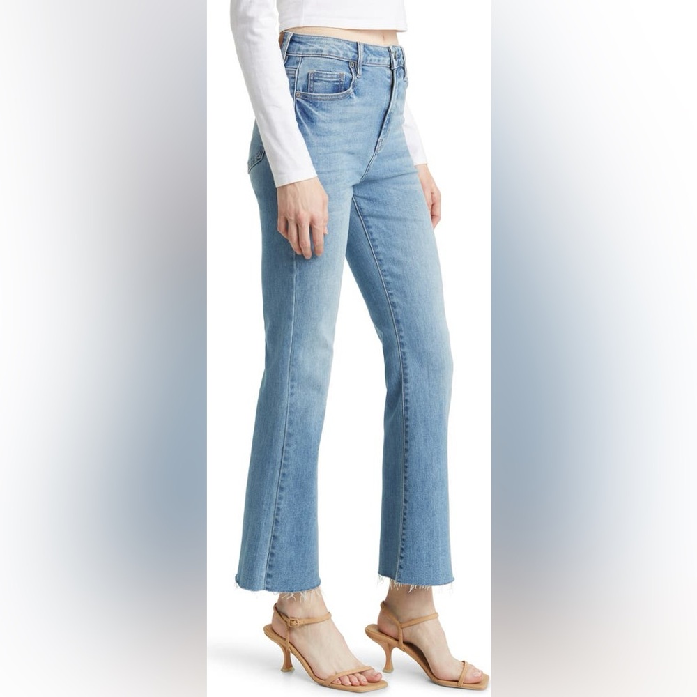 EUC Hidden Denim Boot Cut s28